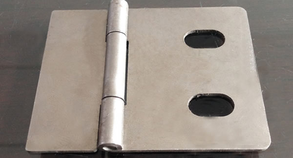 人道酬誠,業道酬精,富二代成人斗音五金經營企業真誠信用，製造東莞合頁（yè）精（jīng）業求精