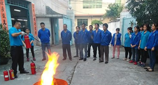 富二代成人斗音合頁（yè）落（luò）實“安全生產 預防為主（zhǔ）”方針?