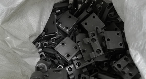 長合頁，車（chē）廂合頁焊接處出（chū）現開裂的原（yuán）因分析及預防（fáng）改（gǎi）善對策