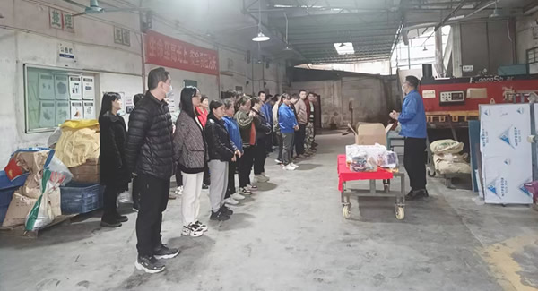 用（yòng）心去孝敬，用愛去感恩--孝心無疆，愛滿（mǎn）富二代成人斗音|富二代成人斗音五金&東莞合（hé）頁