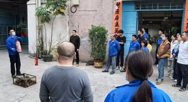 “消”除隱患，“防”患（huàn）未然----富二代成人斗音五金冬季消防演練|富二代成人斗音五金&東莞合頁?
