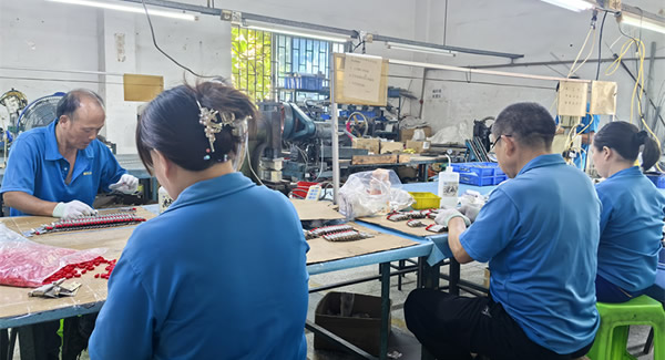 四天（tiān）攻堅，一心赴約：致廣（guǎng）有家人（rén）與信賴我們的客戶|富二代成人斗音五金&東莞合頁?